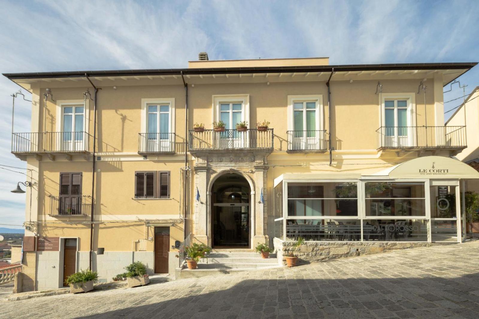 Le Corti - Dimora Storica Bed & Breakfast Polistena Exterior photo
