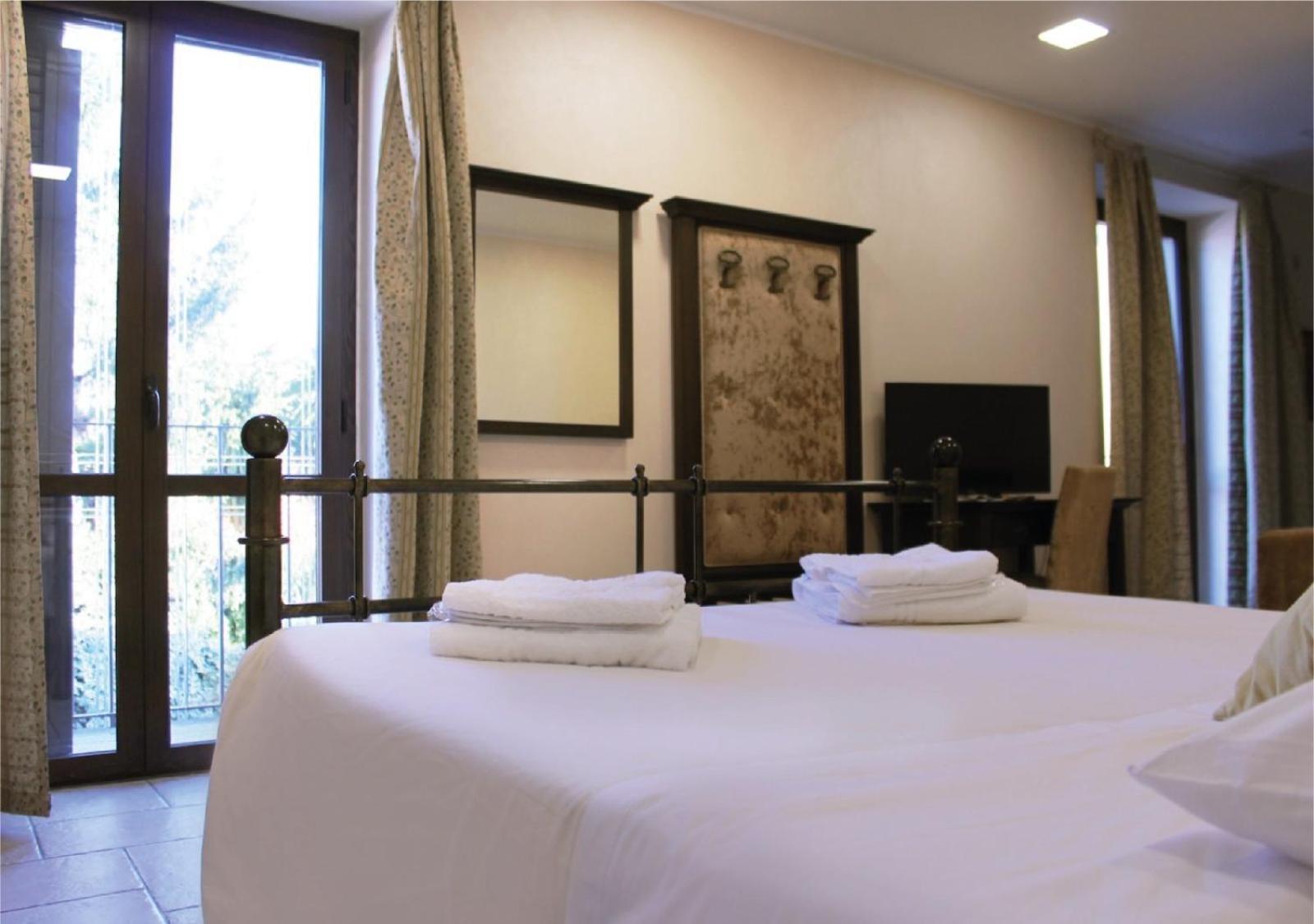 Le Corti - Dimora Storica Bed & Breakfast Polistena Exterior photo