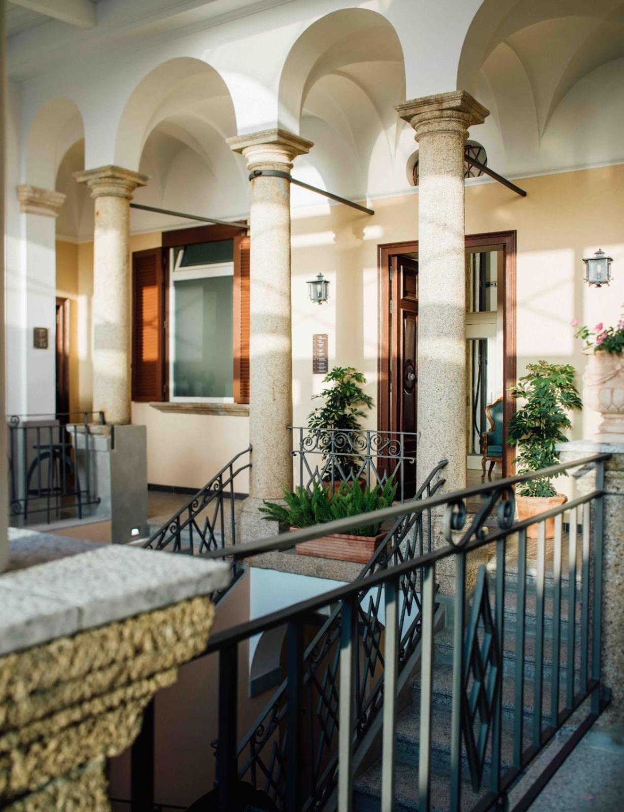 Le Corti - Dimora Storica Bed & Breakfast Polistena Exterior photo