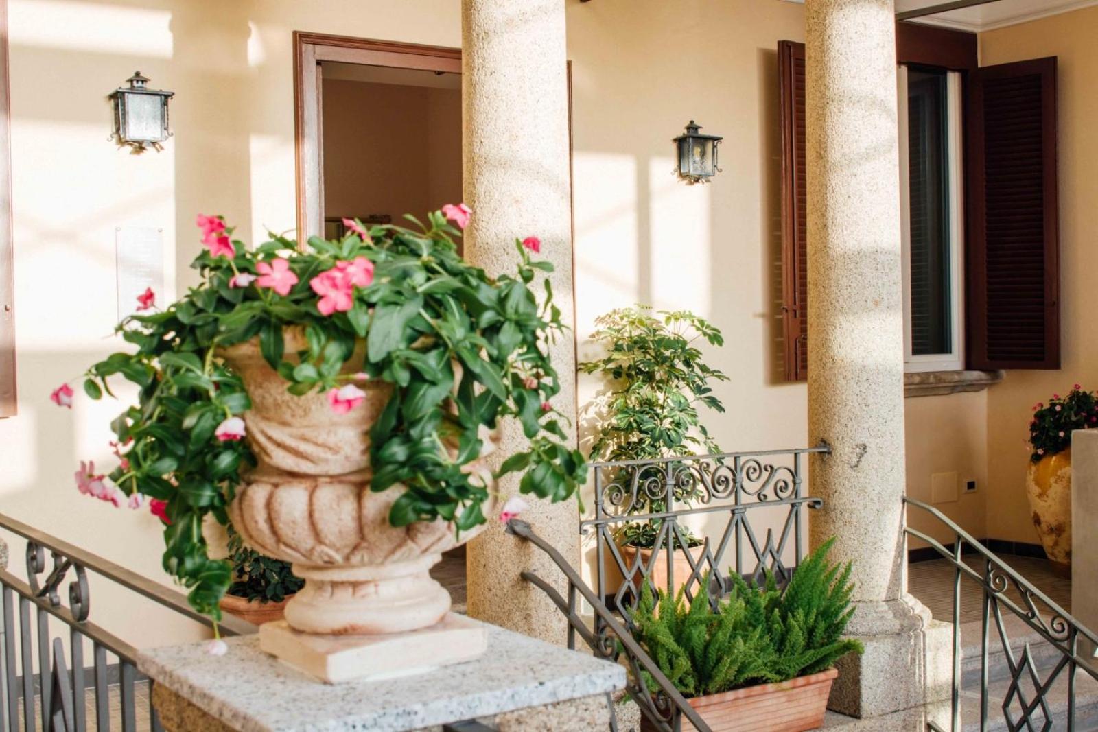 Le Corti - Dimora Storica Bed & Breakfast Polistena Exterior photo