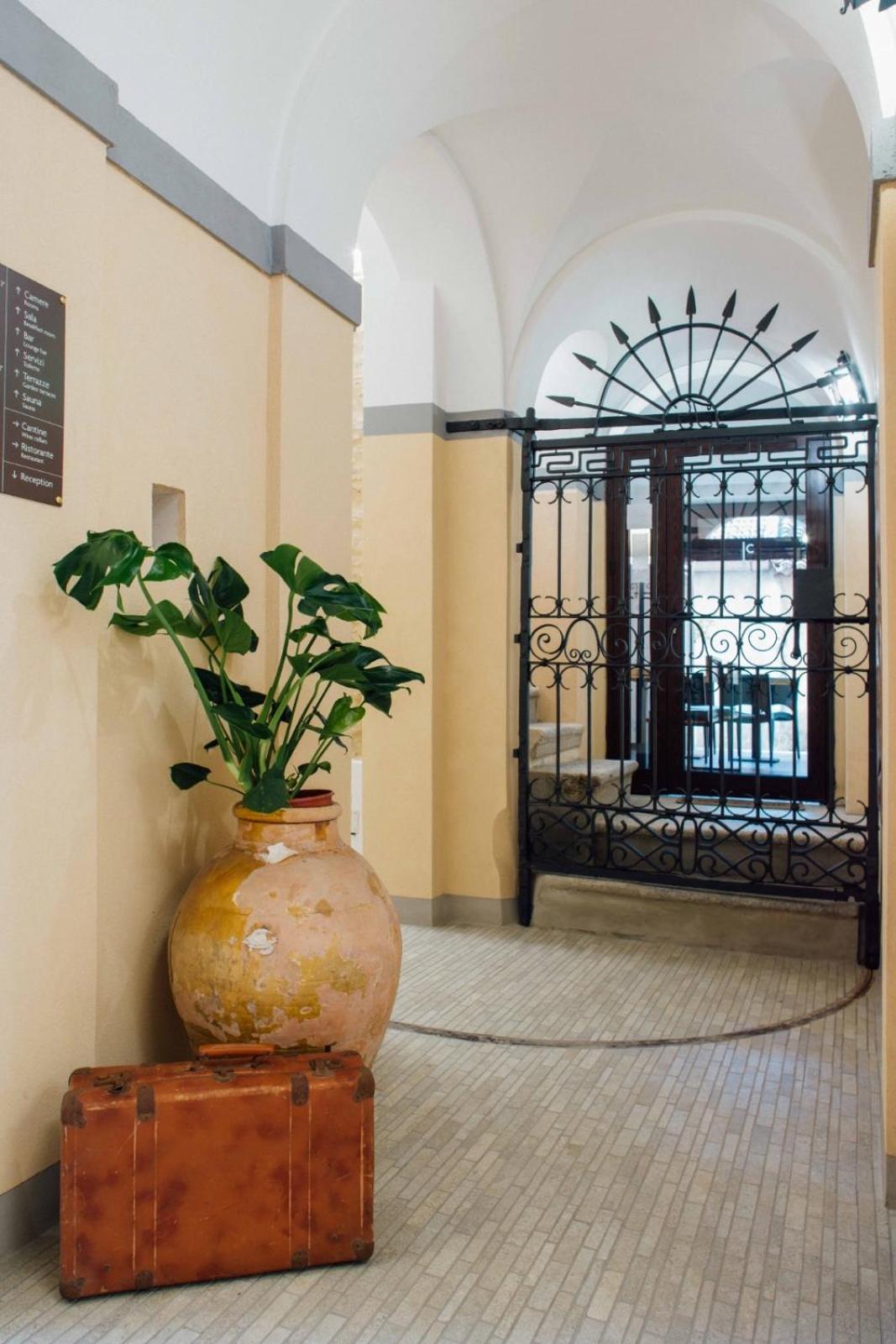 Le Corti - Dimora Storica Bed & Breakfast Polistena Exterior photo