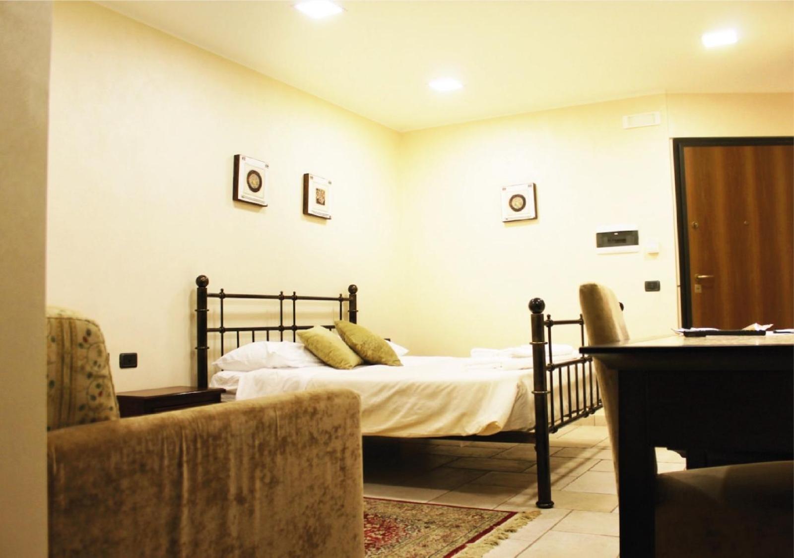 Le Corti - Dimora Storica Bed & Breakfast Polistena Exterior photo