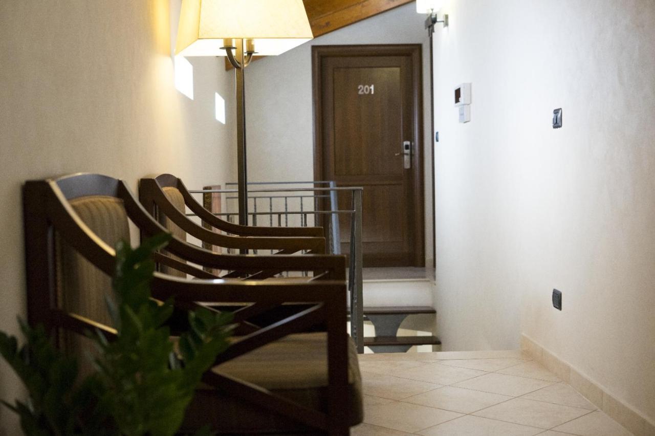 Le Corti - Dimora Storica Bed & Breakfast Polistena Exterior photo
